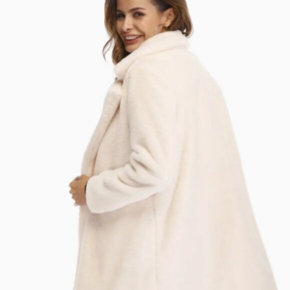 White Faux Fur Jacket – Chic & Elegant Winter Layer - Picture 5 of 5